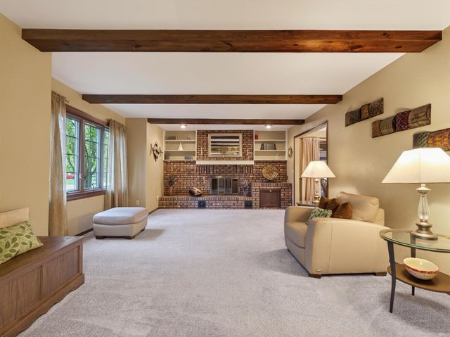 416 Hawthorne Place, Auburn, IN 46706
