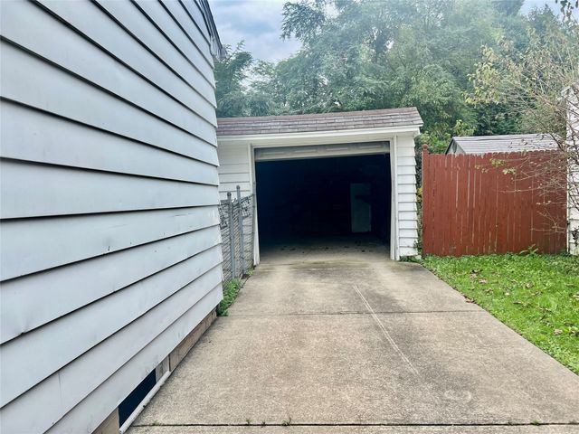 337 E 37TH Street, Erie, PA 16504