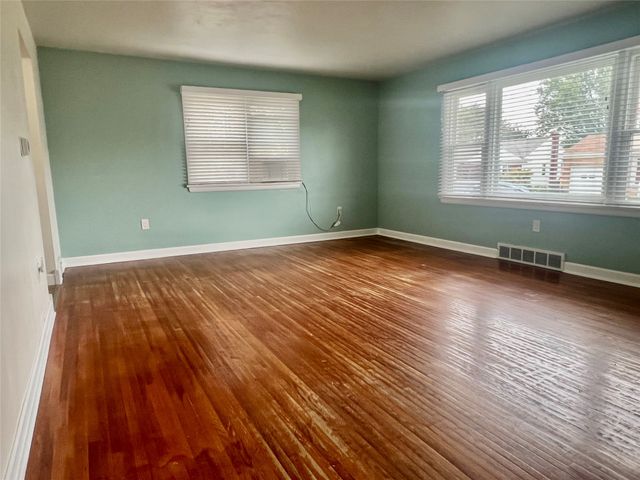 337 E 37TH Street, Erie, PA 16504