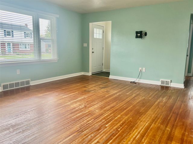 337 E 37TH Street, Erie, PA 16504