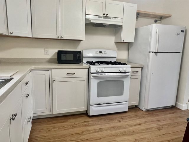 337 E 37TH Street, Erie, PA 16504