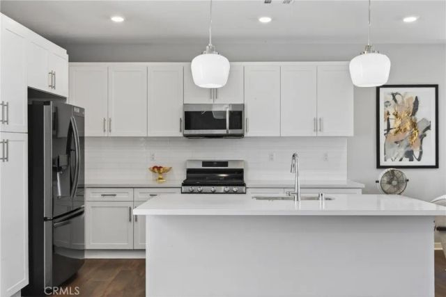 3661 S Nexa Paseo, Ontario, CA 91761
