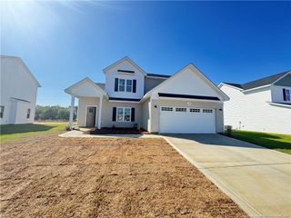 142 Peeler Circle, Raeford, NC 28376