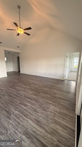 670 Belfast Loop 187, Ellabell, GA 31308