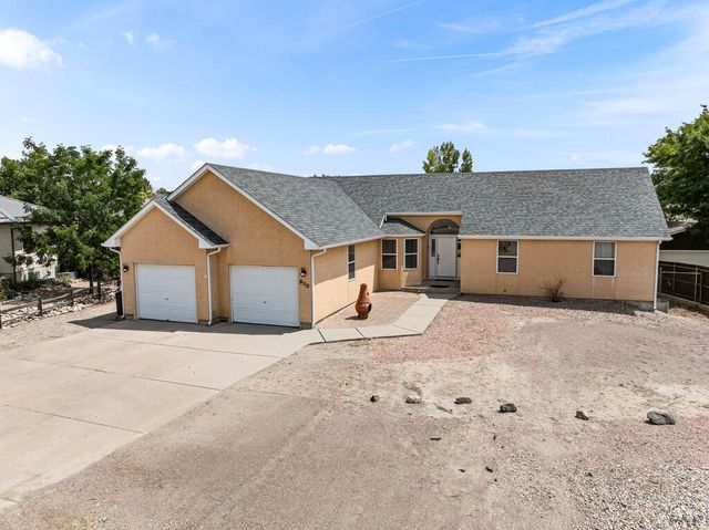 830 Aguilar Dr, Pueblo West, CO 81007