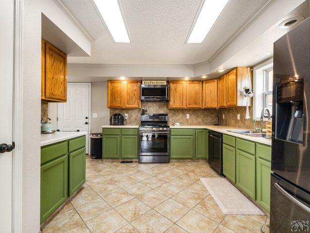830 Aguilar Dr, Pueblo West, CO 81007