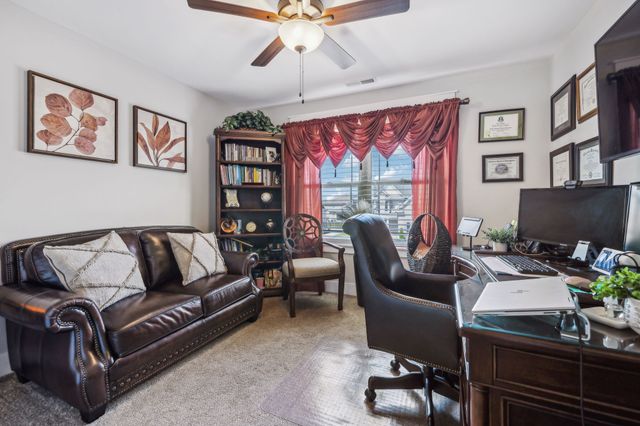 614 Reichert Ct, Murfreesboro, TN 37130