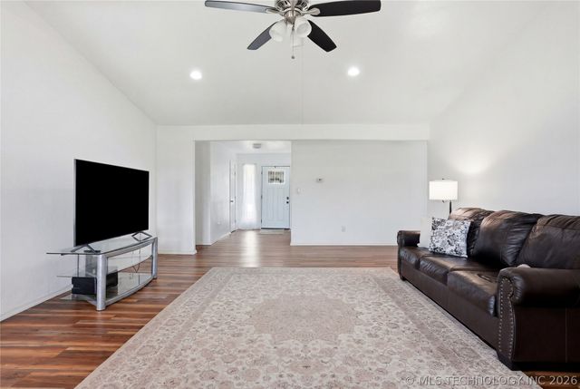 11123 S Oologah Road, Oologah, OK 74053
