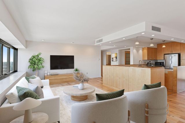 1920 S 1st Street 2306, Minneapolis, MN 55454