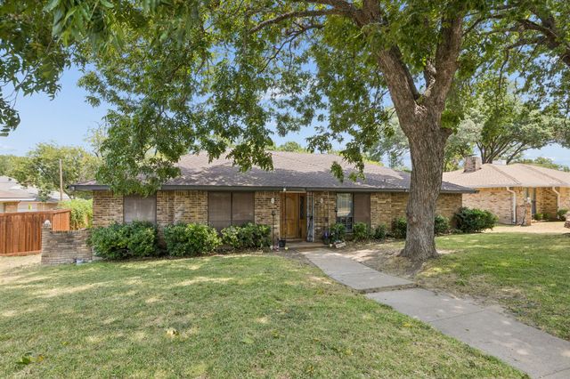 3060 Kiestridge Drive, Dallas, TX 75233