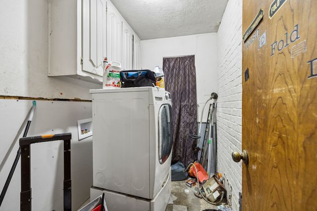 3060 Kiestridge Drive, Dallas, TX 75233