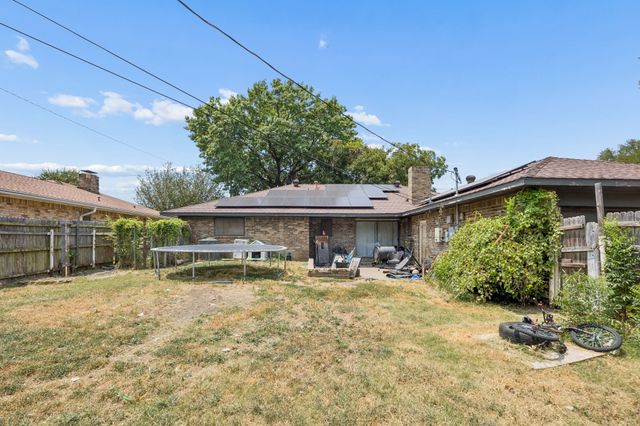 3060 Kiestridge Drive, Dallas, TX 75233