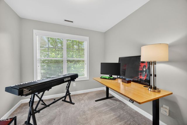37 Abernathy Drive, Chapel Hill, NC 27517