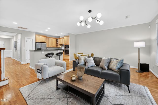 37 Abernathy Drive, Chapel Hill, NC 27517