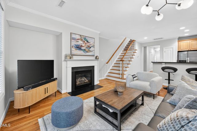 37 Abernathy Drive, Chapel Hill, NC 27517