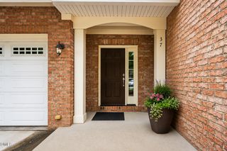 37 Abernathy Drive, Chapel Hill, NC 27517
