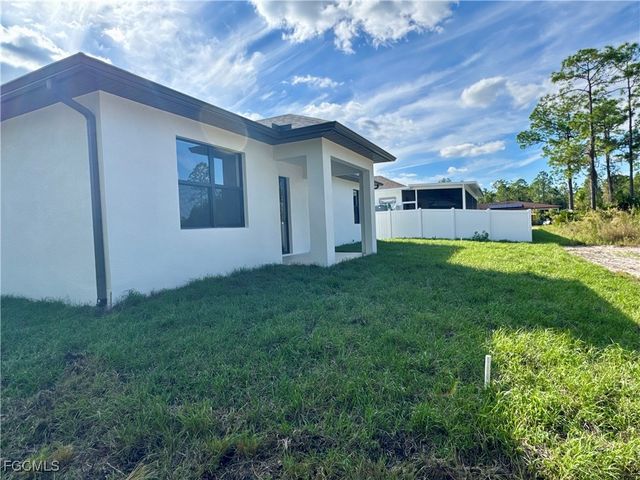 3461 43RD AVE NE, Naples, FL 34120