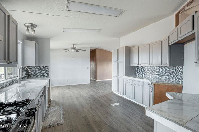 17111 S Country Club Rd Spc 48, Sahuarita, AZ 85629