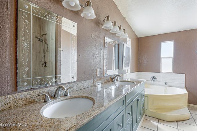 17111 S Country Club Rd Spc 48, Sahuarita, AZ 85629