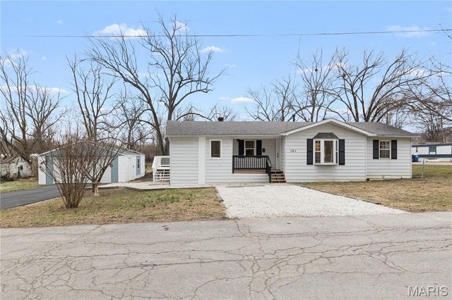 121 Western Avenue, Pacific, MO 63069