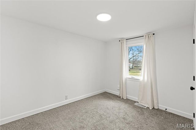 121 Western Avenue, Pacific, MO 63069