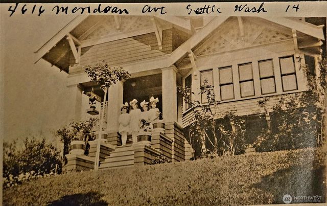 4616 Meridian Avenue N, Seattle, WA 98103