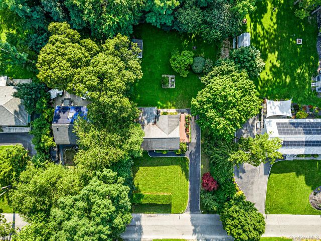 24 Oakcrest Avenue, Middle Island, NY 11953