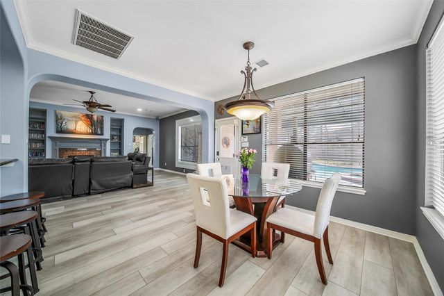 1002 Acorn Court, Friendswood, TX 77546