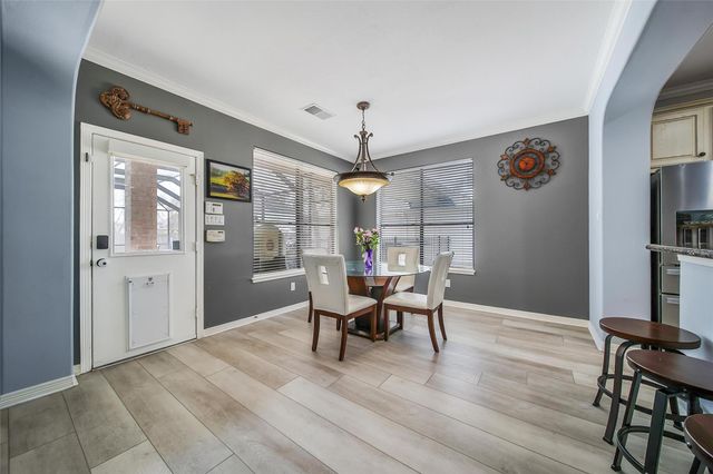 1002 Acorn Court, Friendswood, TX 77546