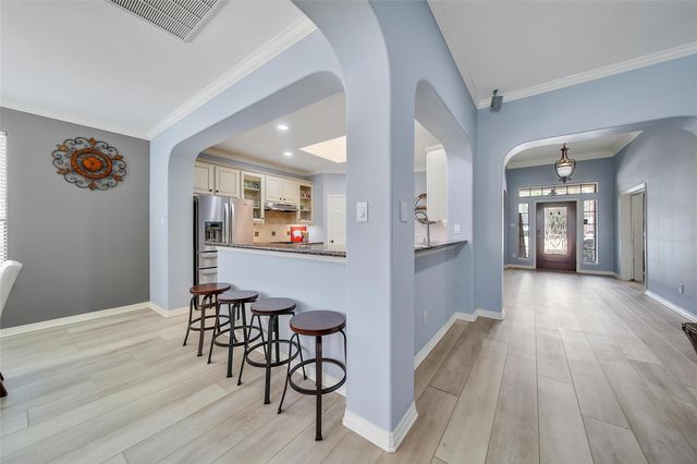 1002 Acorn Court, Friendswood, TX 77546