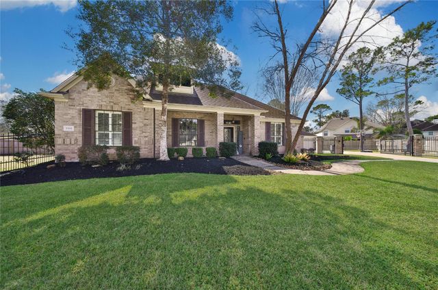 1002 Acorn Court, Friendswood, TX 77546