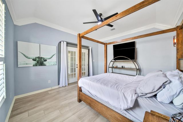 1002 Acorn Court, Friendswood, TX 77546