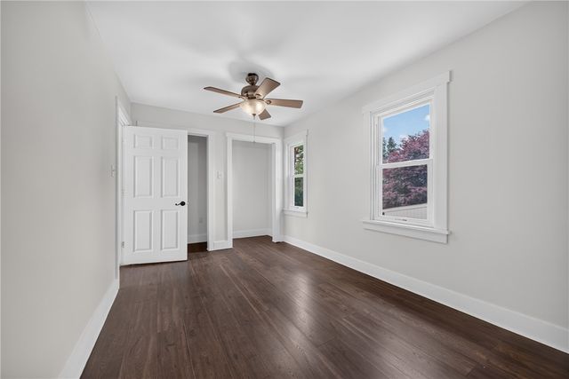 109 E Larkspur St, Munhall, PA 15120