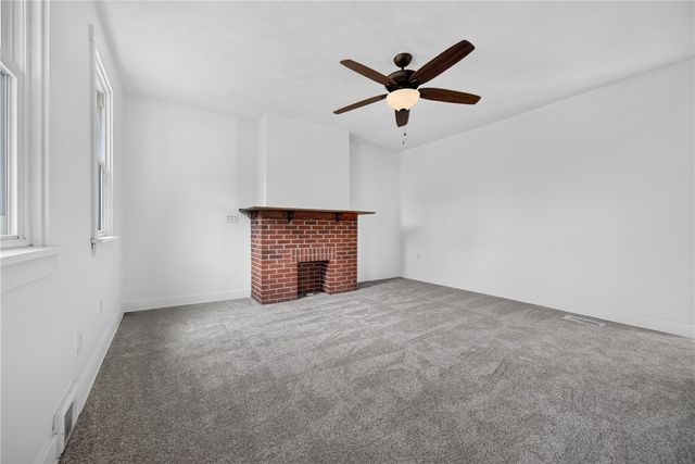 109 E Larkspur St, Munhall, PA 15120