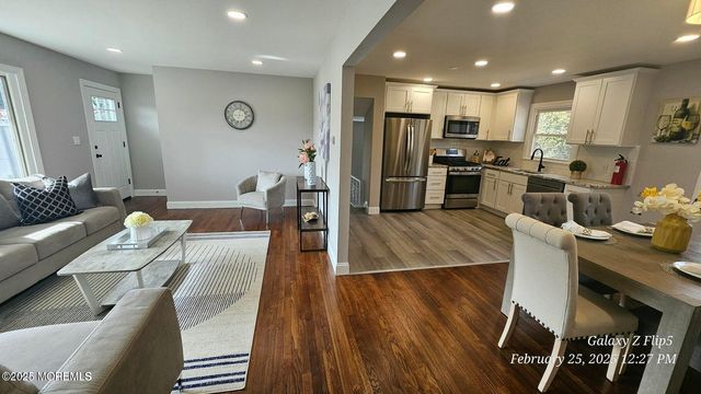 551 Park Avenue, Freehold, NJ 07728