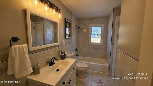 551 Park Avenue, Freehold, NJ 07728