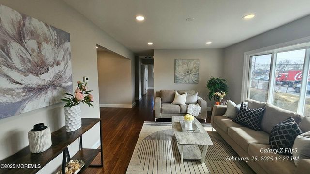 551 Park Avenue, Freehold, NJ 07728