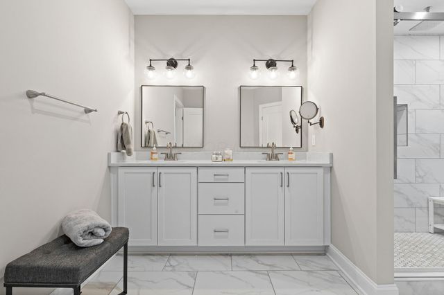 5211 Highpointe Lakes Drive, 7402, Westerville, OH 43081