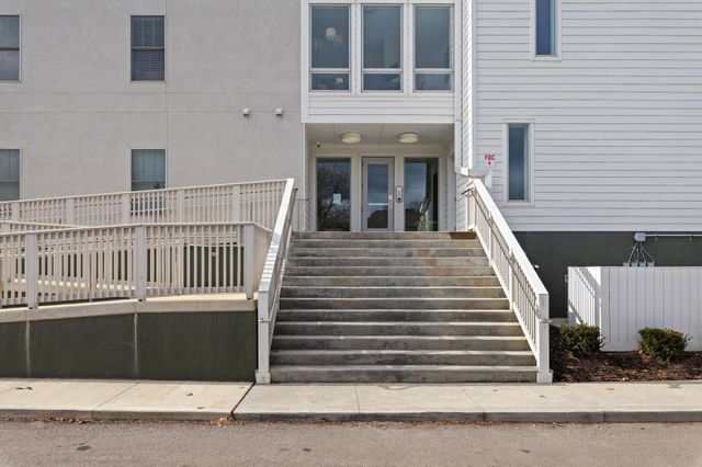 5211 Highpointe Lakes Drive, 7402, Westerville, OH 43081