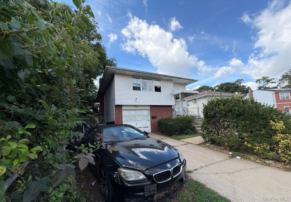 1008 Ditmas Avenue, Uniondale, NY 11553 — photo 3