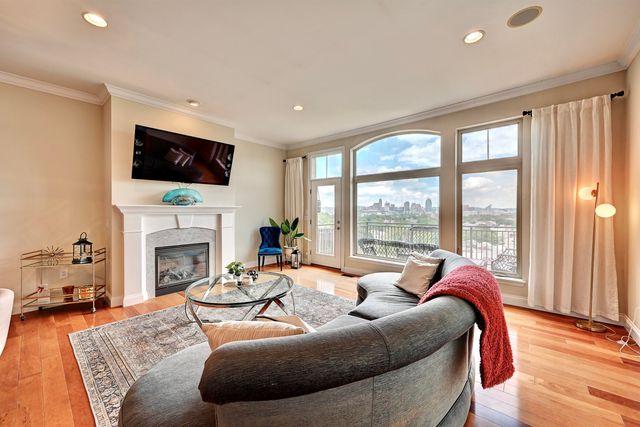 1172 Grays Peak, Covington, KY 41011