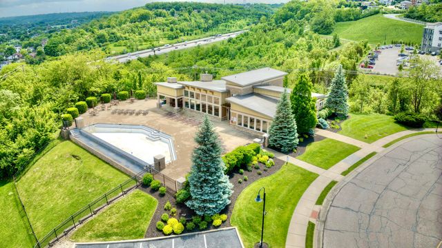 1172 Grays Peak, Covington, KY 41011