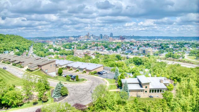 1172 Grays Peak, Covington, KY 41011