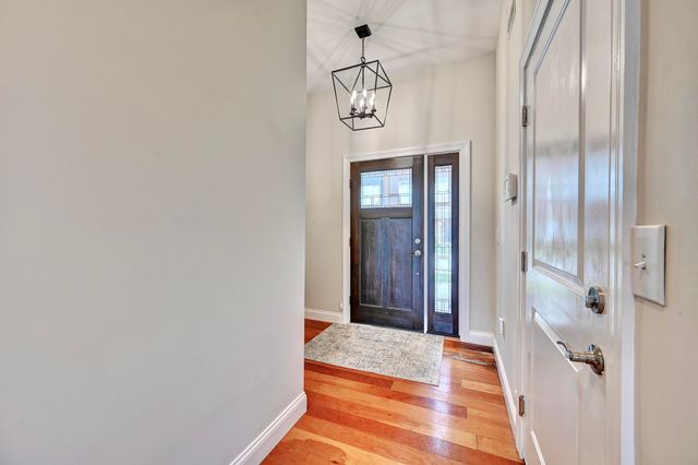1172 Grays Peak, Covington, KY 41011