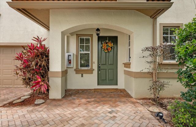 6013 NW 118th Drive, Coral Springs, FL 33076