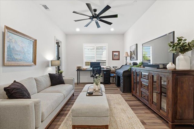 1384 Red Lake Way, Lincoln, CA 95648