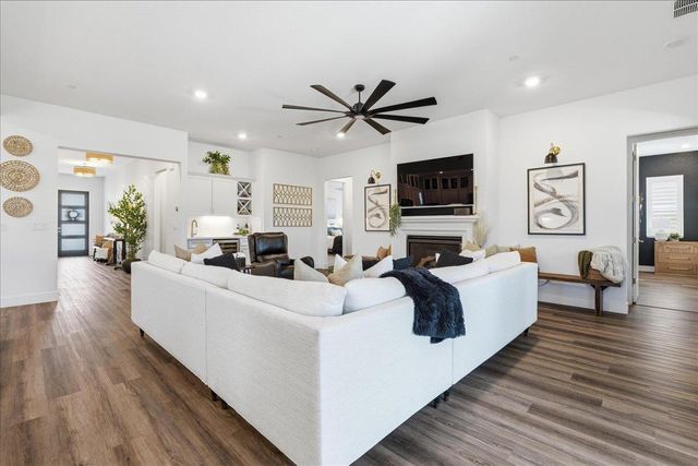 1384 Red Lake Way, Lincoln, CA 95648