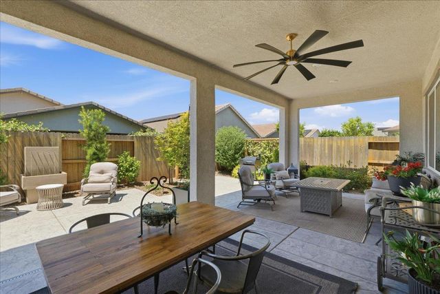 1384 Red Lake Way, Lincoln, CA 95648