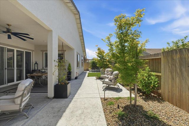 1384 Red Lake Way, Lincoln, CA 95648