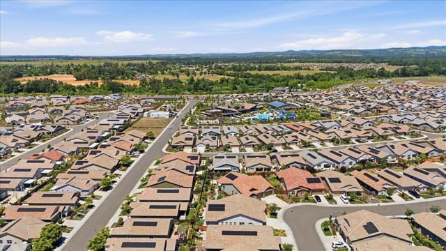 1384 Red Lake Way, Lincoln, CA 95648